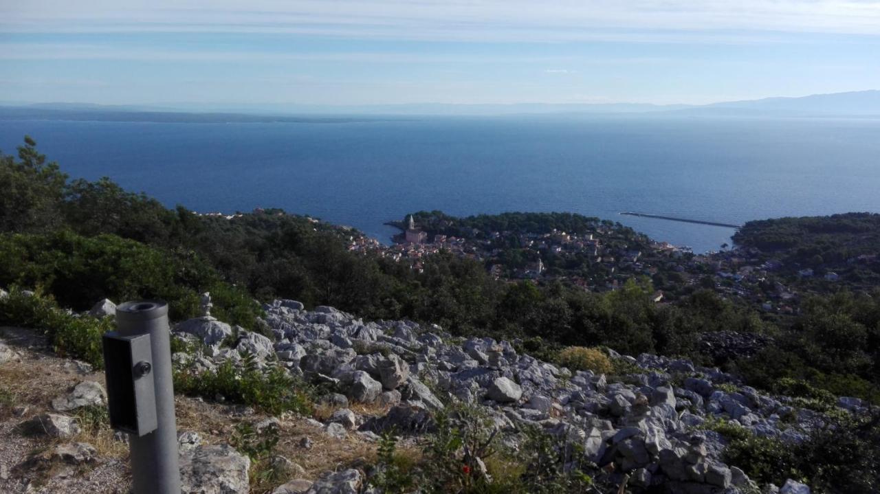 Apartments Veli Losinj Bagian luar foto