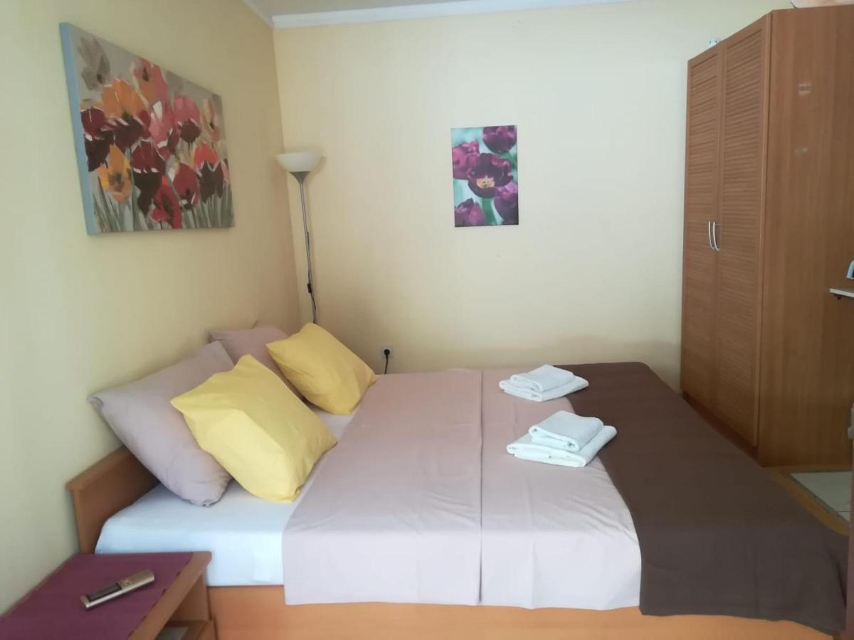 Apartments Veli Losinj Bagian luar foto