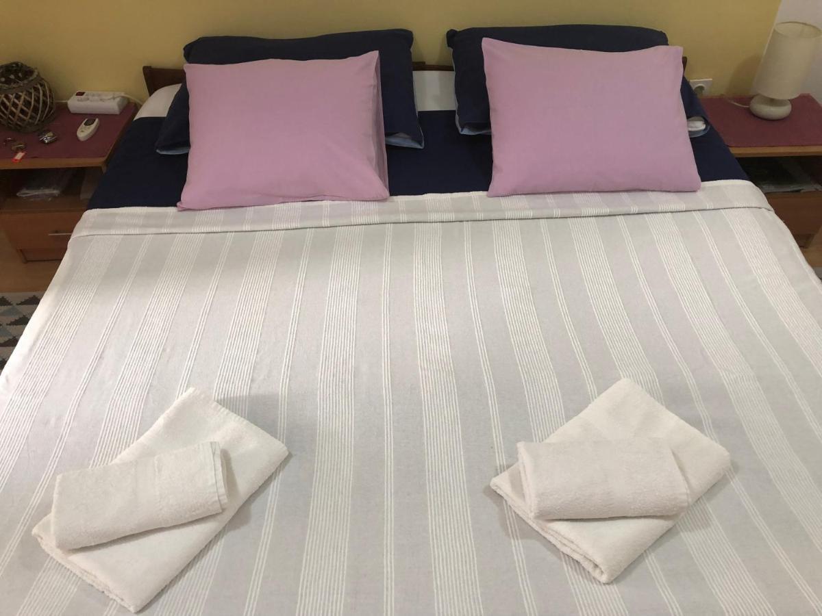Apartments Veli Losinj Bagian luar foto