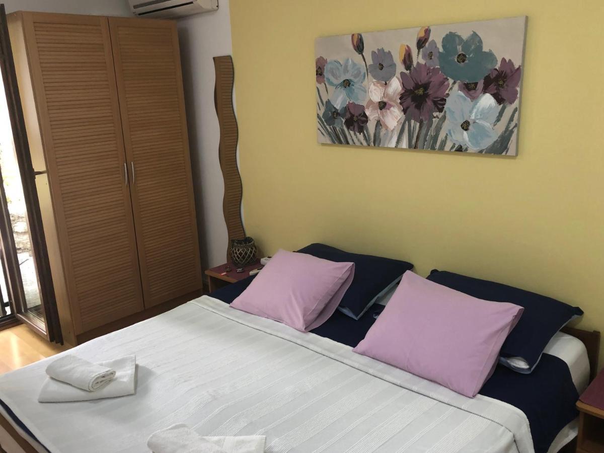 Apartments Veli Losinj Bagian luar foto