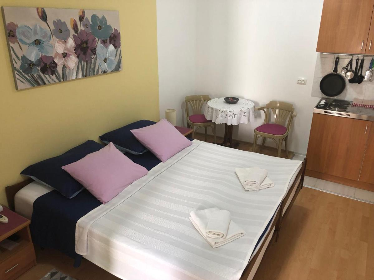 Apartments Veli Losinj Bagian luar foto