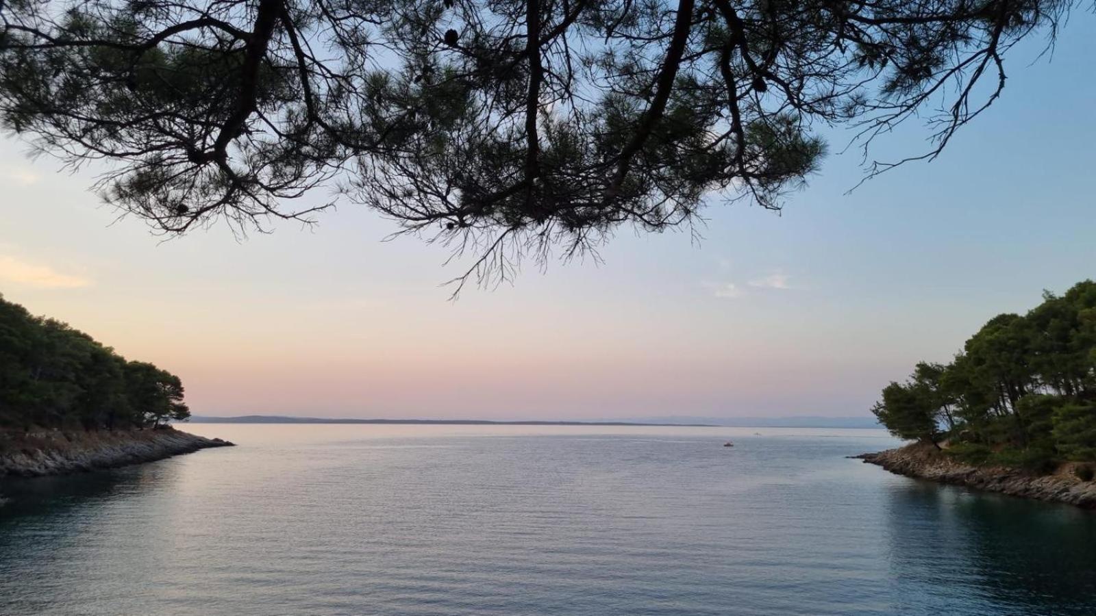 Apartments Veli Losinj Bagian luar foto