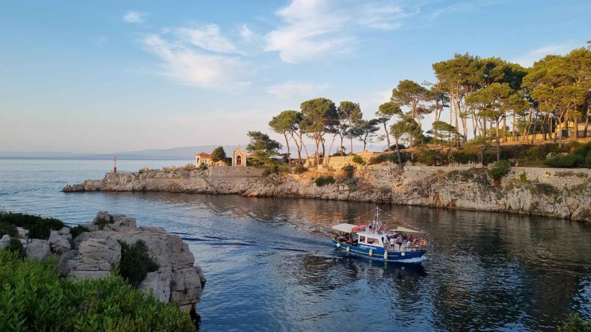 Apartments Veli Losinj Bagian luar foto
