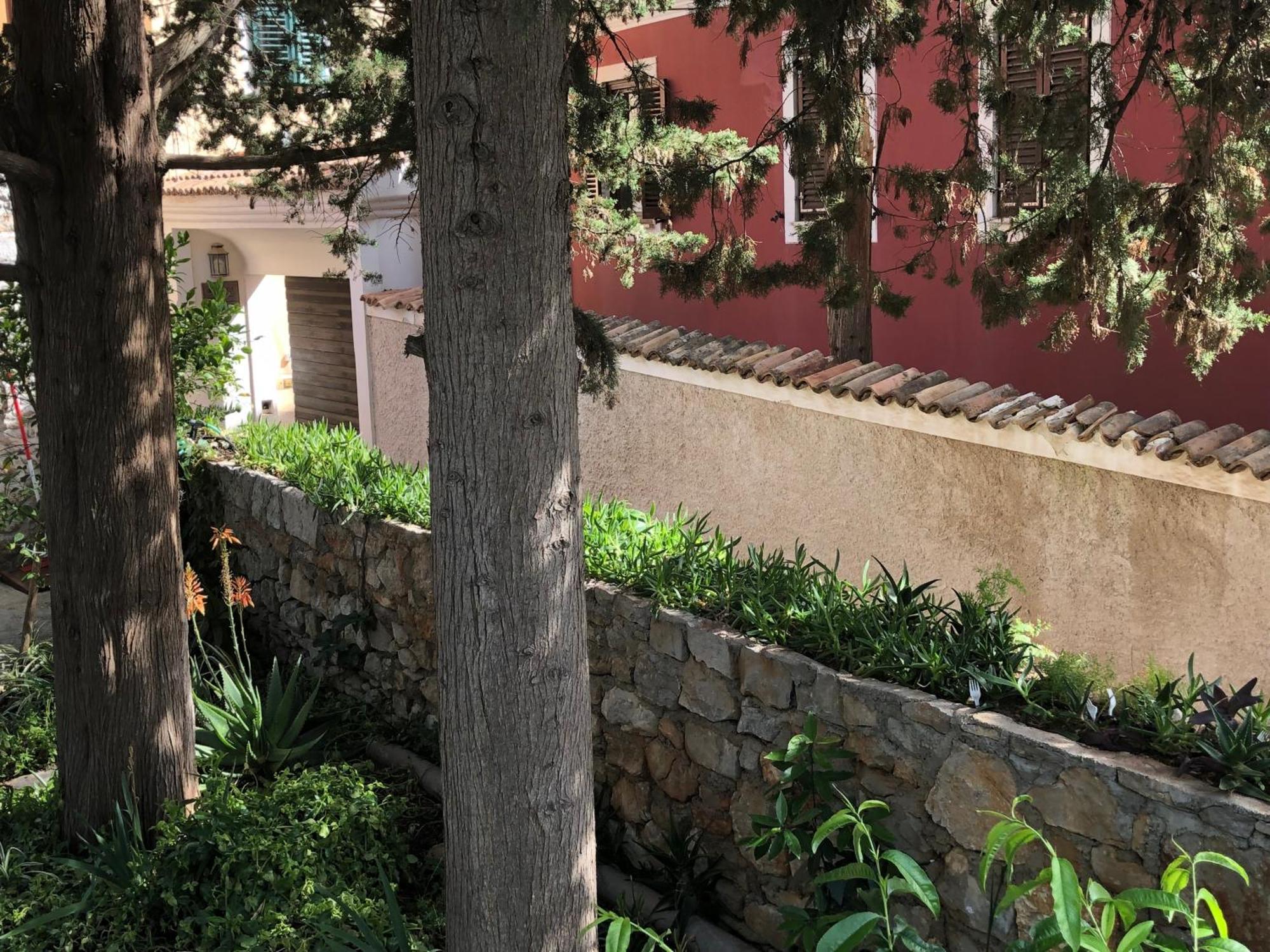 Apartments Veli Losinj Bagian luar foto