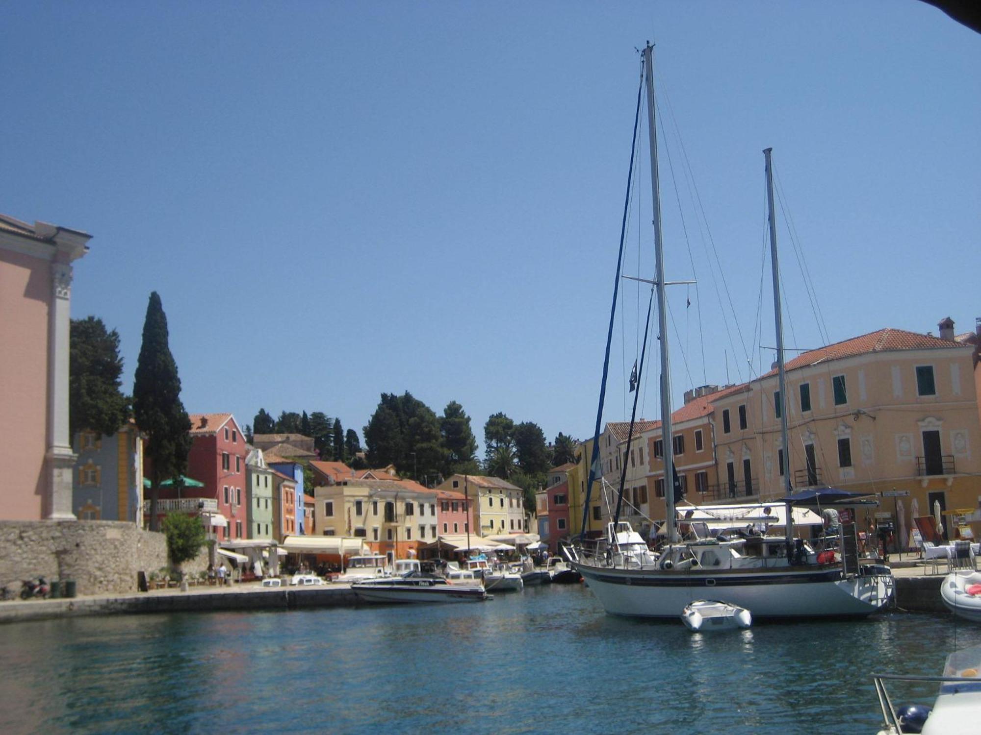 Apartments Veli Losinj Bagian luar foto