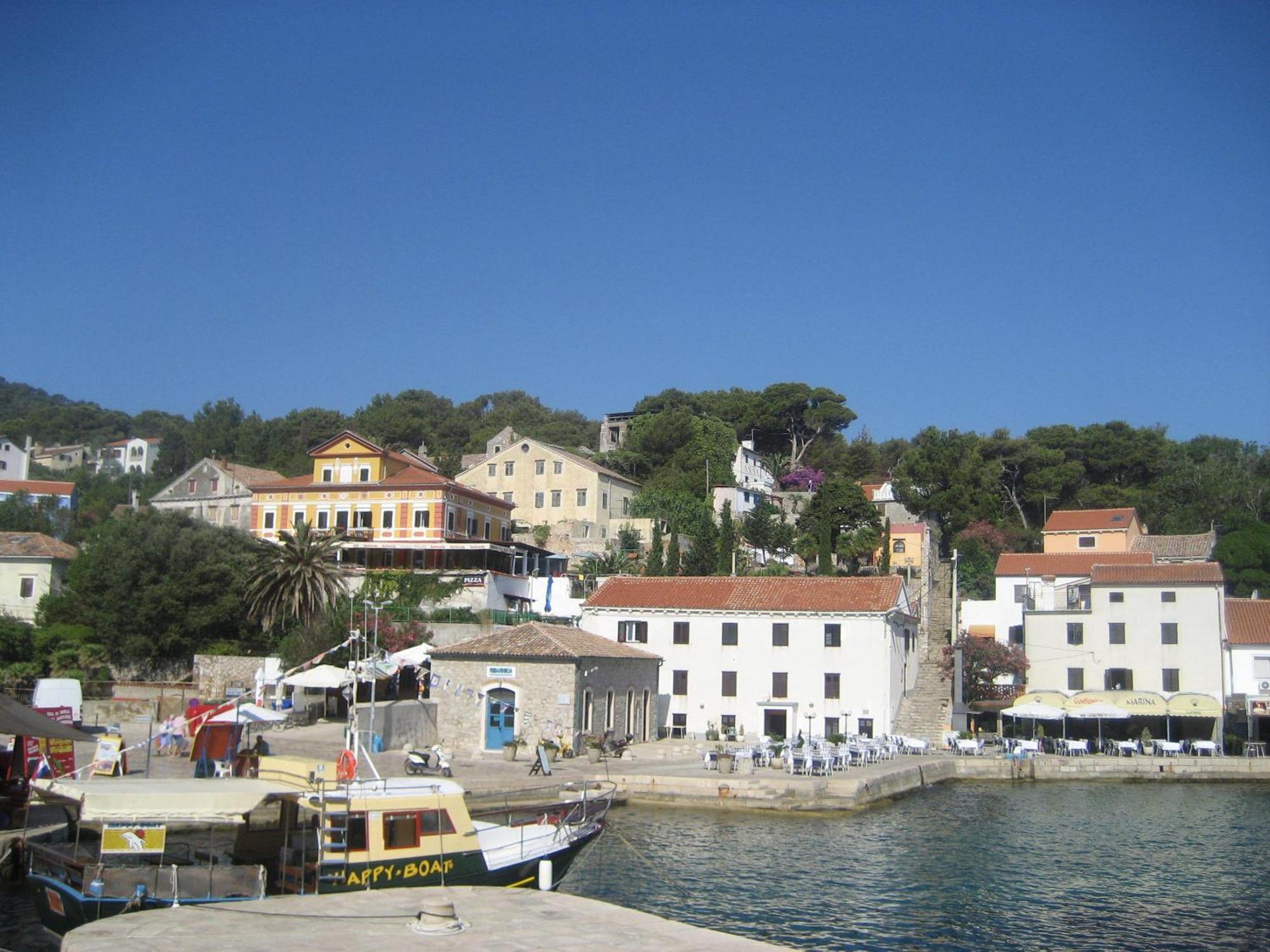 Apartments Veli Losinj Bagian luar foto